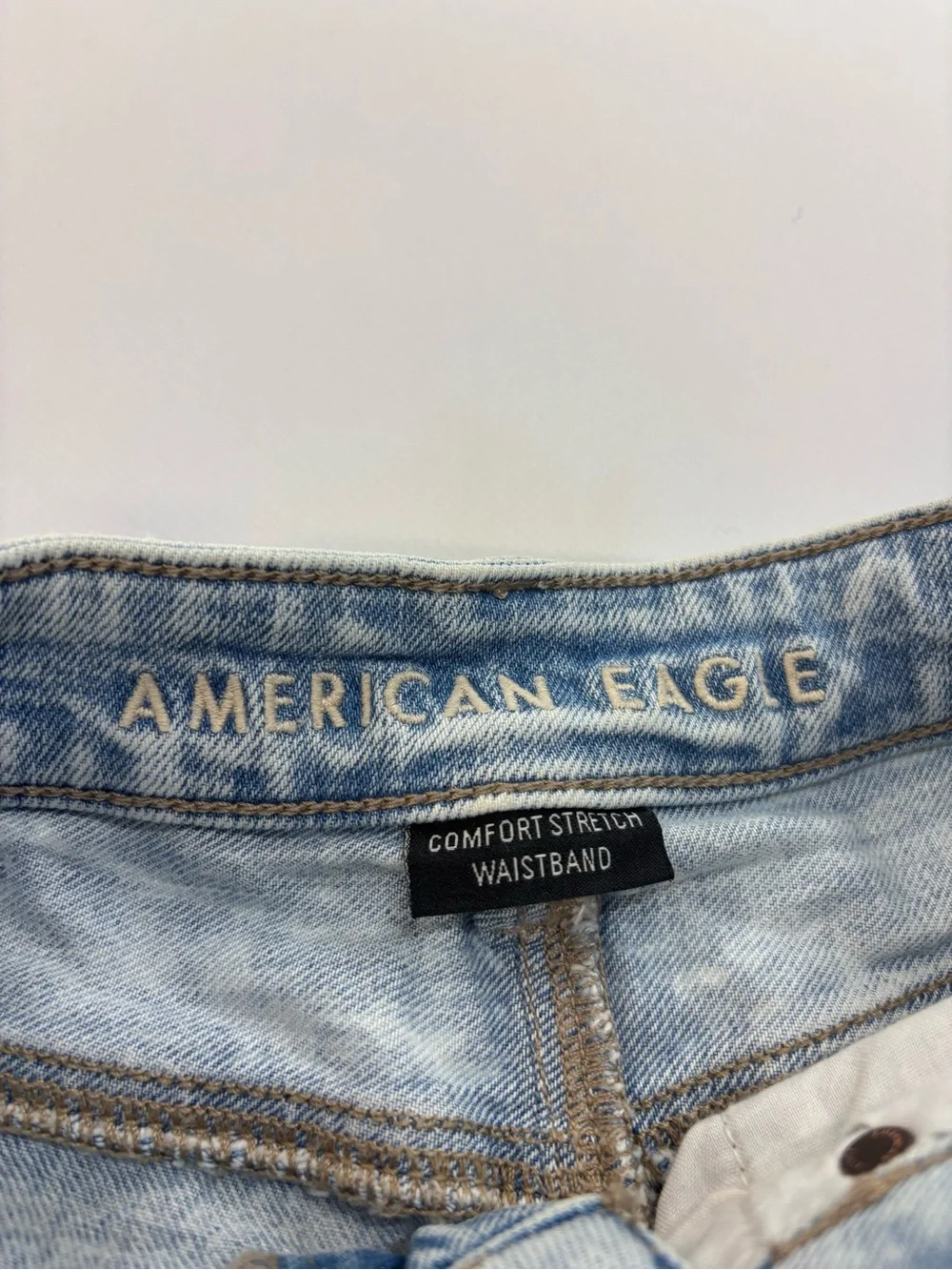 American Eagle Distressed Denim Shorts Women's Size 4 High-waisted Acid Washed